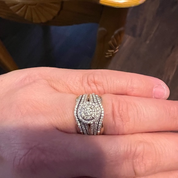 Beautiful wedding ring with add ons. Rose gold and diamonds - Picture 6 of 12